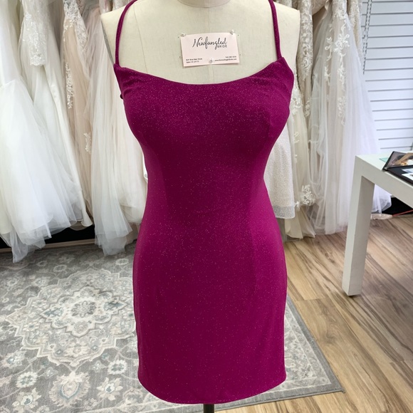 Lucci Lu Dresses & Skirts - Lucci Lu magenta cocktail dress size 6